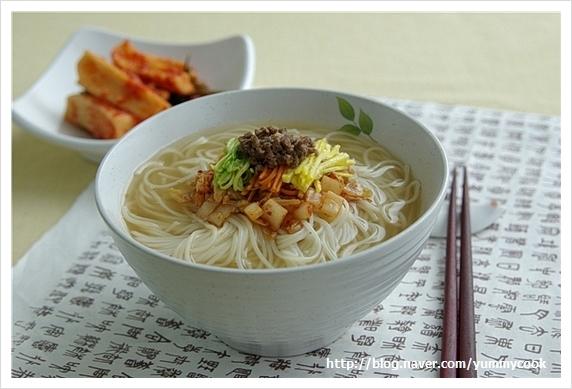 잔치국수 이미지
