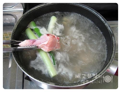 바베큐 치킨과 웨지감자