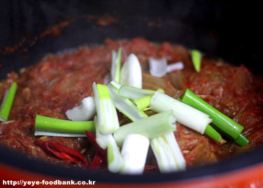 고등어 묵은김치찜-입맛 없을때 기특한 메뉴..